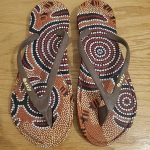 Women's designer flip flop sandals sz 7